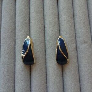 CROWN TRIFARI BLUE ENAMEL CLIP-ON EARRINGS